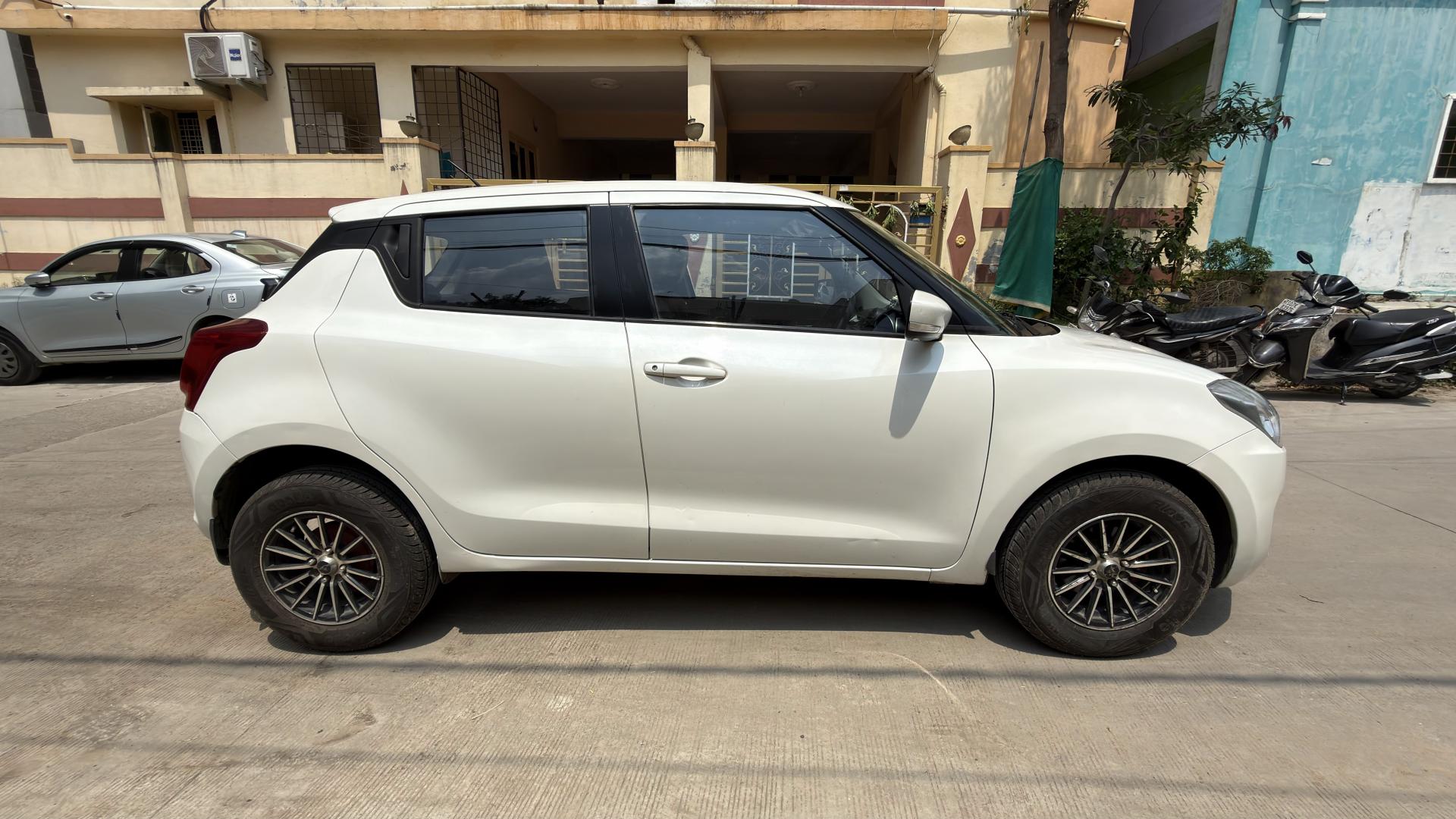 Maruti Suzuki Swift AMT